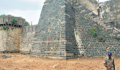 3103e358de31518e1ffecde670f569fa