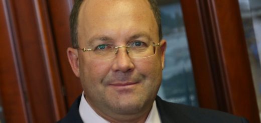 Олег Сафонов